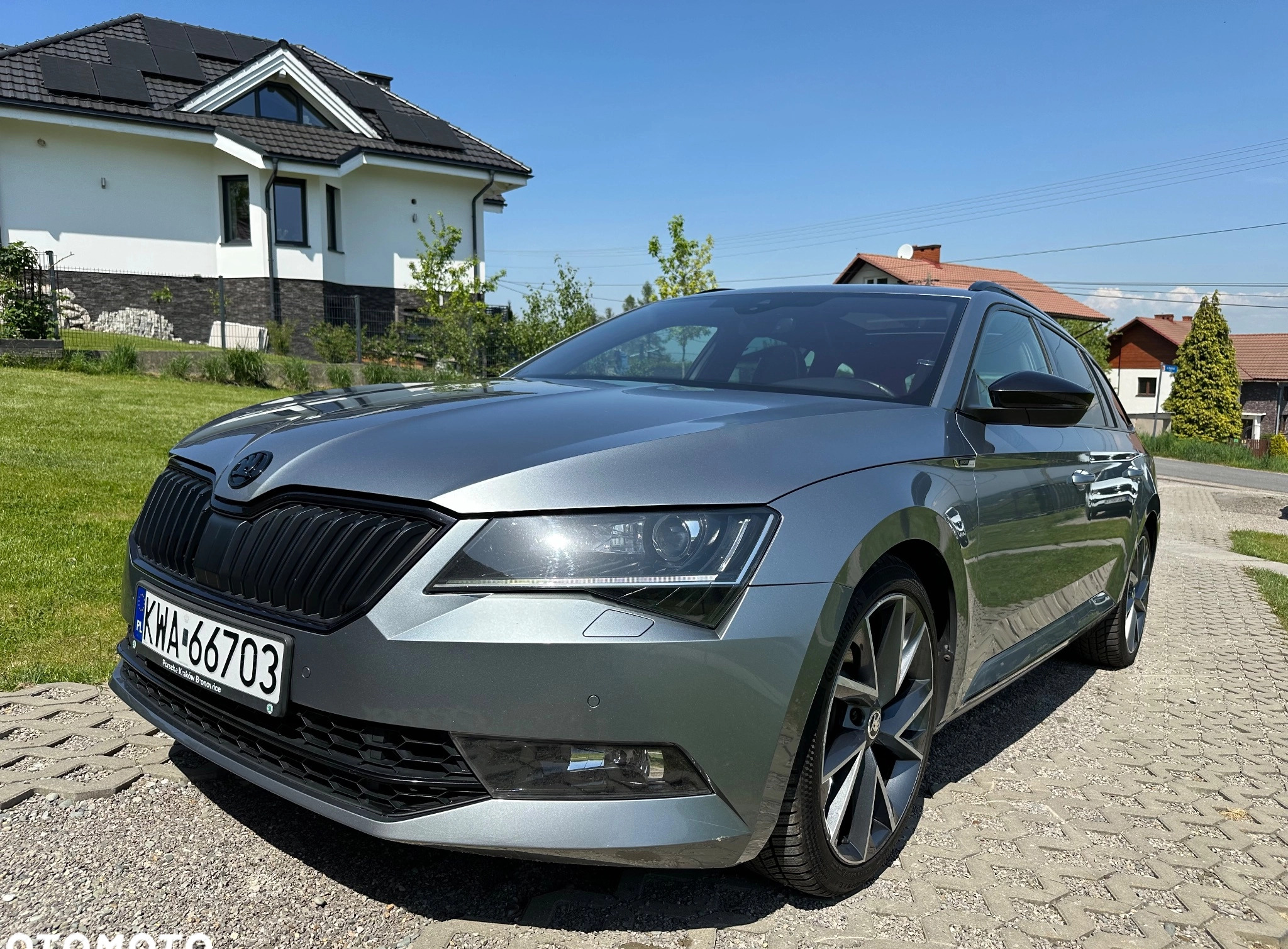 Skoda Superb cena 109400 przebieg: 119600, rok produkcji 2017 z Andrychów małe 781